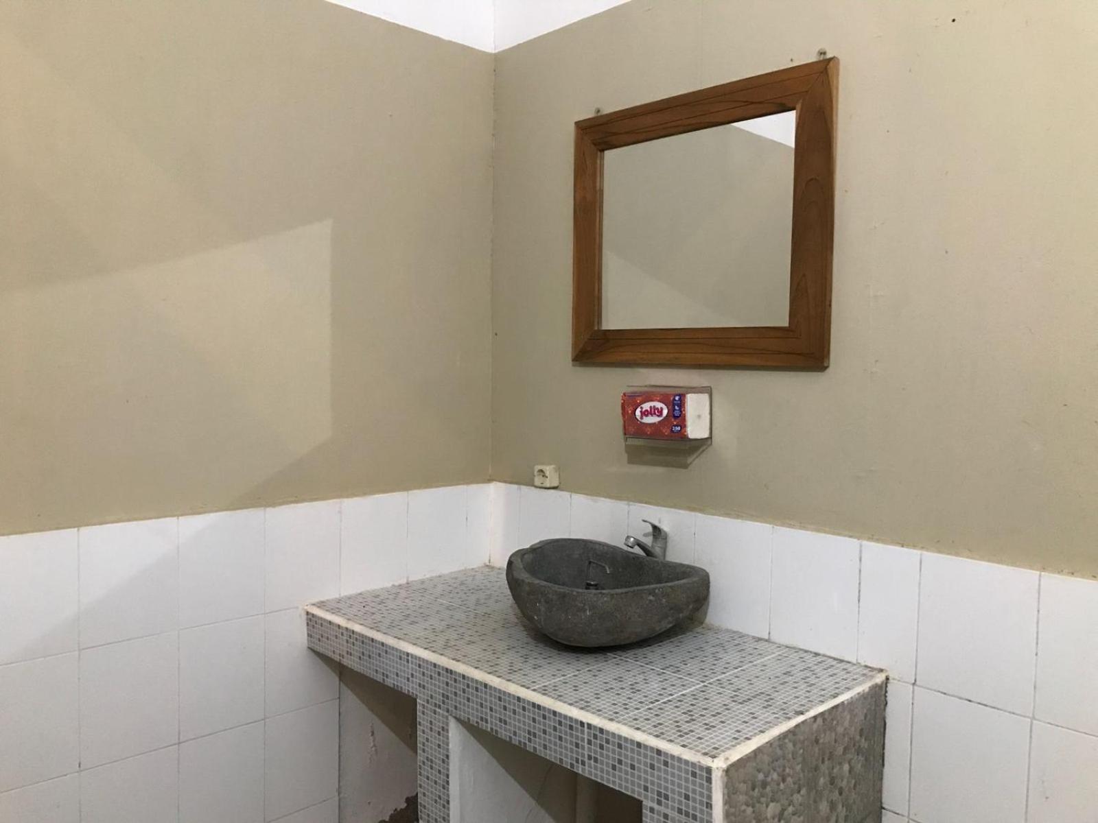 Kevin House Hotel Tanjung  Ngoại thất bức ảnh